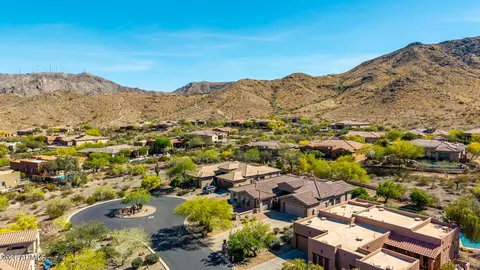 View/Area - 10312 S 16th Dr, Phoenix, AZ 85041 photo 1 of 10