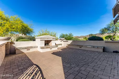 Exterior - 10312 S 16th Dr, Phoenix, AZ 85041 photo 8 of 16