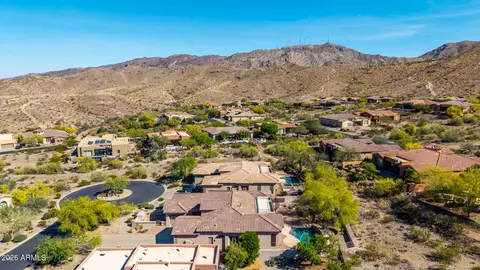 View/Area - 10312 S 16th Dr, Phoenix, AZ 85041 photo 8 of 10