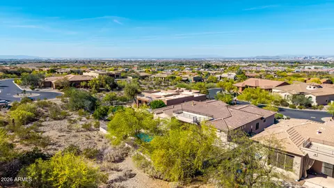 View/Area - 10312 S 16th Dr, Phoenix, AZ 85041 photo 9 of 10