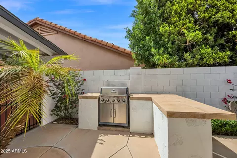 Exterior - 2924 E Mallory St, Mesa, AZ 85213 photo 7 of 9