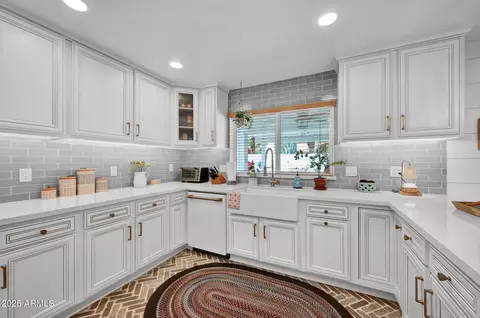 Kitchen - 2924 E Mallory St, Mesa, AZ 85213 photo 3 of 3