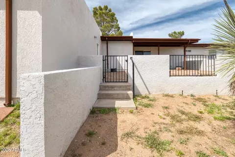 Exterior - 8049 S High Rd, Hereford, AZ 85615 photo 5 of 7