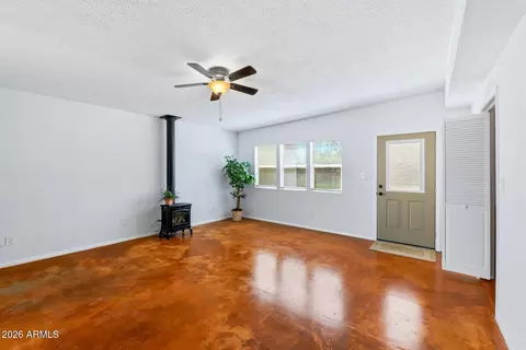 Living - 8049 S High Rd, Hereford, AZ 85615 photo 5 of 7