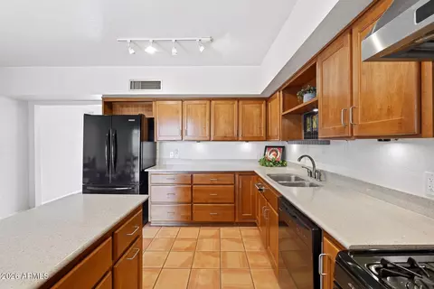 Kitchen - 8049 S High Rd, Hereford, AZ 85615 photo 1 of 4