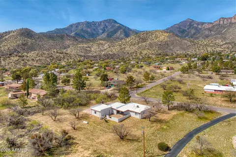 8049 S High Rd, Hereford, AZ 85615