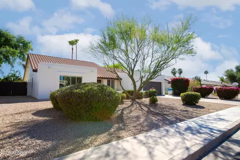 Exterior - 4635 E Kings Ave, Phoenix, AZ 85032 photo 5 of 9