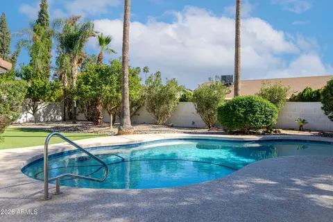Exterior - 4635 E Kings Ave, Phoenix, AZ 85032 photo 8 of 9
