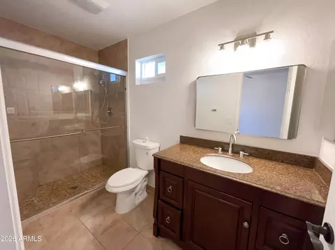 Bath - 406 E Behrend Dr, Phoenix, AZ 85024 photo 1 of 2