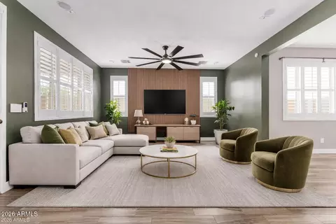 79 N Abalone Dr, Gilbert, AZ 85233
