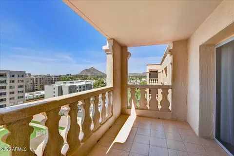 7970 E Camelback Rd #701, Scottsdale, AZ 85251