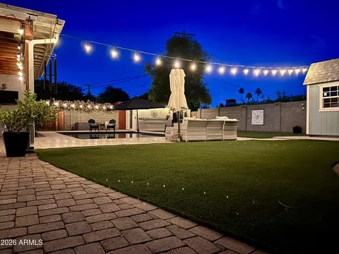 Exterior - 5627 N 12th Ave, Phoenix, AZ 85013 photo 7 of 14