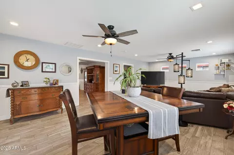 Dining - 5627 N 12th Ave, Phoenix, AZ 85013 photo 1 of 2