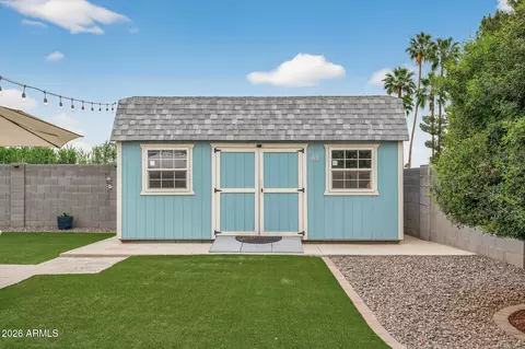 Exterior - 5627 N 12th Ave, Phoenix, AZ 85013 photo 12 of 14