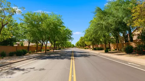 2053 S Red Rock Ct, Gilbert, AZ 85295