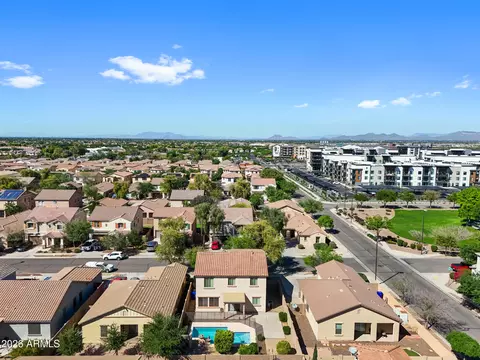 View/Area - 3029 E Franklin Ave, Gilbert, AZ 85295 photo 2 of 8