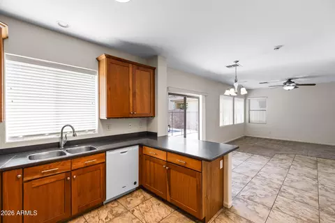 Kitchen - 3029 E Franklin Ave, Gilbert, AZ 85295 photo 2 of 4