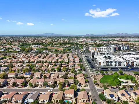 View/Area - 3029 E Franklin Ave, Gilbert, AZ 85295 photo 5 of 8