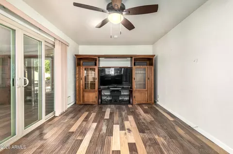 Living - 1202 E Alice Ave, Phoenix, AZ 85020 photo 3 of 4