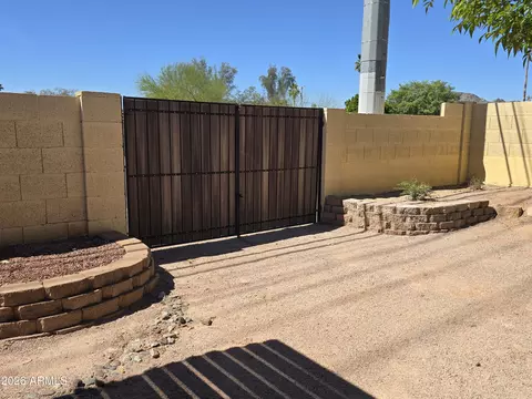 Exterior - 1202 E Alice Ave, Phoenix, AZ 85020 photo 12 of 12