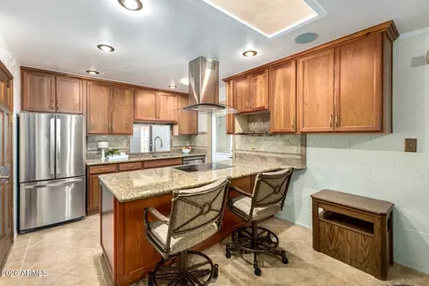Kitchen - 1202 E Alice Ave, Phoenix, AZ 85020 photo 2 of 3