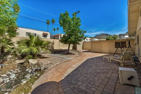 Exterior - 1202 E Alice Ave, Phoenix, AZ 85020 photo 7 of 12