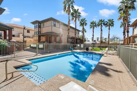 754 S Beck Ave, Tempe, AZ 85281