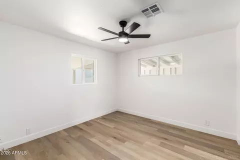 Bedroom - 335 W Vineyard Rd, Phoenix, AZ 85041 photo 1 of 3