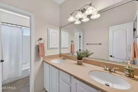 Bath - 7538 E Tyndall Cir, Mesa, AZ 85207 photo 1 of 8