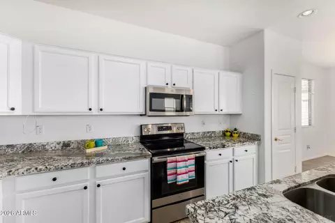 Kitchen - 3784 E Chickadee Rd, Gilbert, AZ 85297 photo 3 of 4