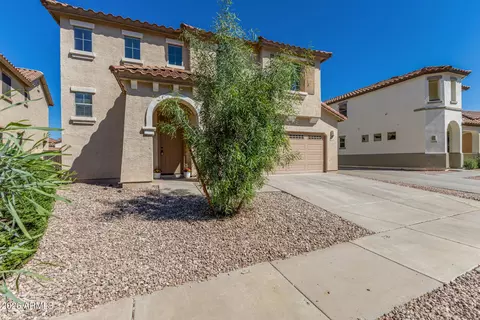 Exterior - 3784 E Chickadee Rd, Gilbert, AZ 85297 photo 3 of 7