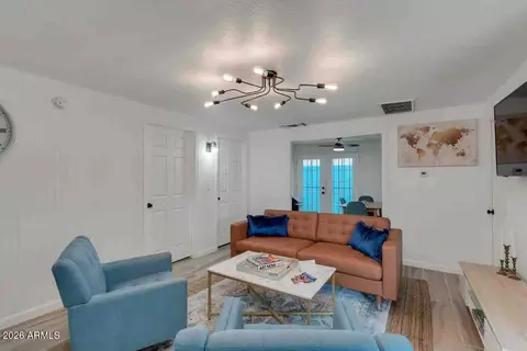 Living - 214 E Alice Ave, Phoenix, AZ 85020 photo 1 of 2