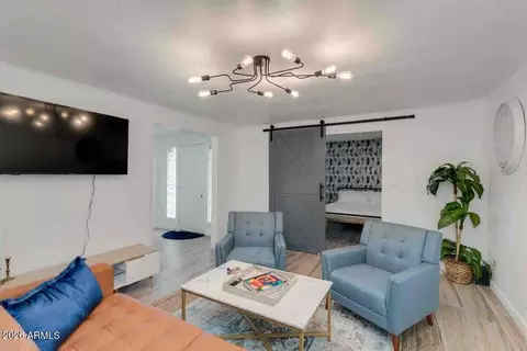 Living - 214 E Alice Ave, Phoenix, AZ 85020 photo 2 of 2