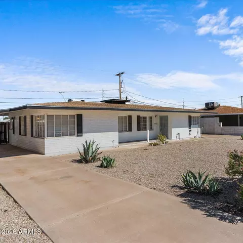 449 N Drew St E, Mesa, AZ 85201