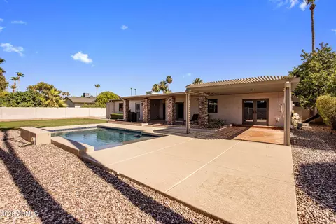 Exterior - 312 E Brook Hollow Dr, Phoenix, AZ 85022 photo 2 of 10
