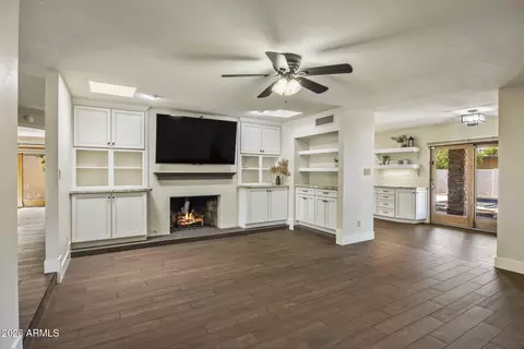 Living - 312 E Brook Hollow Dr, Phoenix, AZ 85022 photo 5 of 6