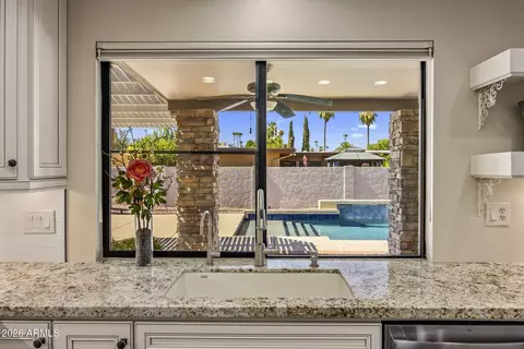 Kitchen - 312 E Brook Hollow Dr, Phoenix, AZ 85022 photo 4 of 4