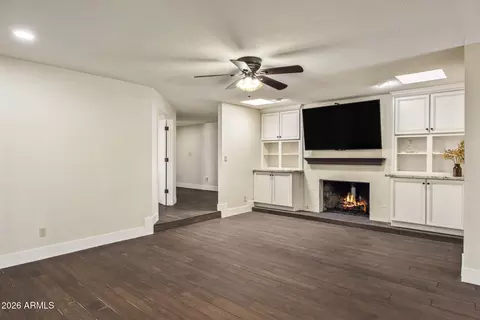 Living - 312 E Brook Hollow Dr, Phoenix, AZ 85022 photo 4 of 6