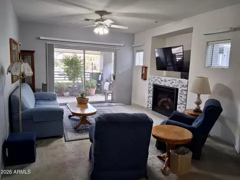 7401 W Arrowhead Clubhouse Dr #2026, Glendale, AZ 85308