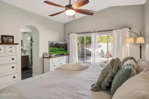 Bedroom - 3542 E Kerry Ln, Phoenix, AZ 85050 photo 2 of 3