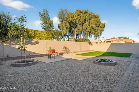 Exterior - 3542 E Kerry Ln, Phoenix, AZ 85050 photo 7 of 12