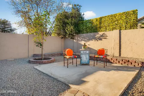 Exterior - 3542 E Kerry Ln, Phoenix, AZ 85050 photo 6 of 12