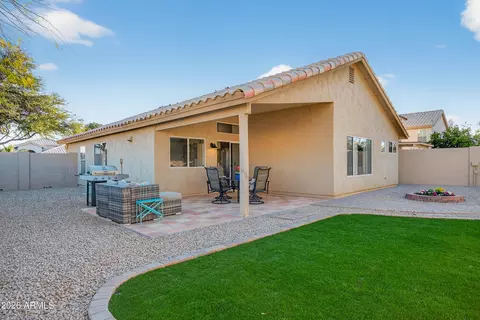 Exterior - 3542 E Kerry Ln, Phoenix, AZ 85050 photo 11 of 12