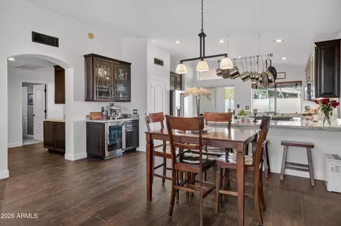 Dining - 3542 E Kerry Ln, Phoenix, AZ 85050 photo 2 of 3
