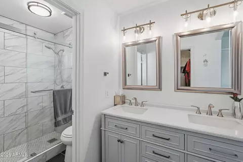 Bath - 8134 Evergreen St, Mesa, AZ 85207 photo 1 of 3