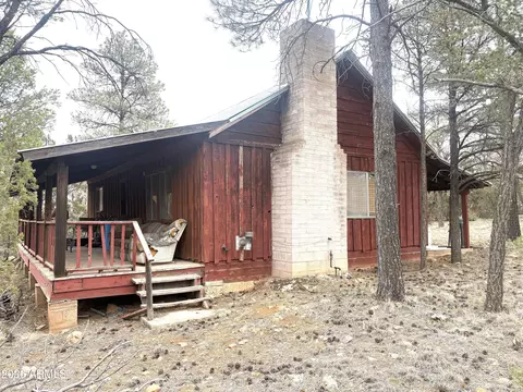 Exterior - 3130 Aspen Rd, Overgaard, AZ 85933 photo 3 of 11