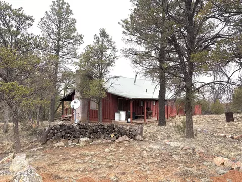 3130 Aspen Rd, Overgaard, AZ 85933