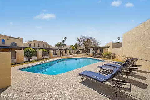 Exterior - 2225 E Catalina Dr, Phoenix, AZ 85016 photo 8 of 12