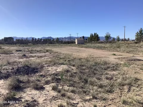 2709 W Willow Tree Ln #-, Willcox, AZ 85643