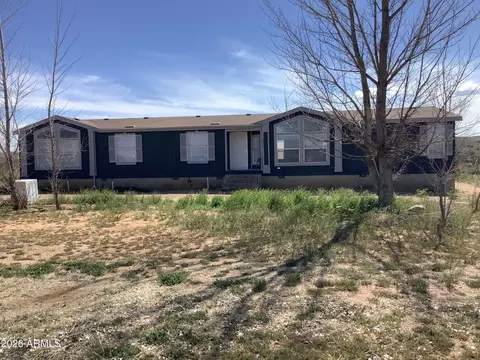 25317 W Talking Wind Trl, Willcox, AZ 85643
